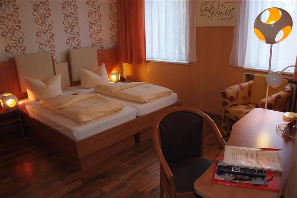 Arena Hotel غيلسنكيرشن الغرفة الصورة